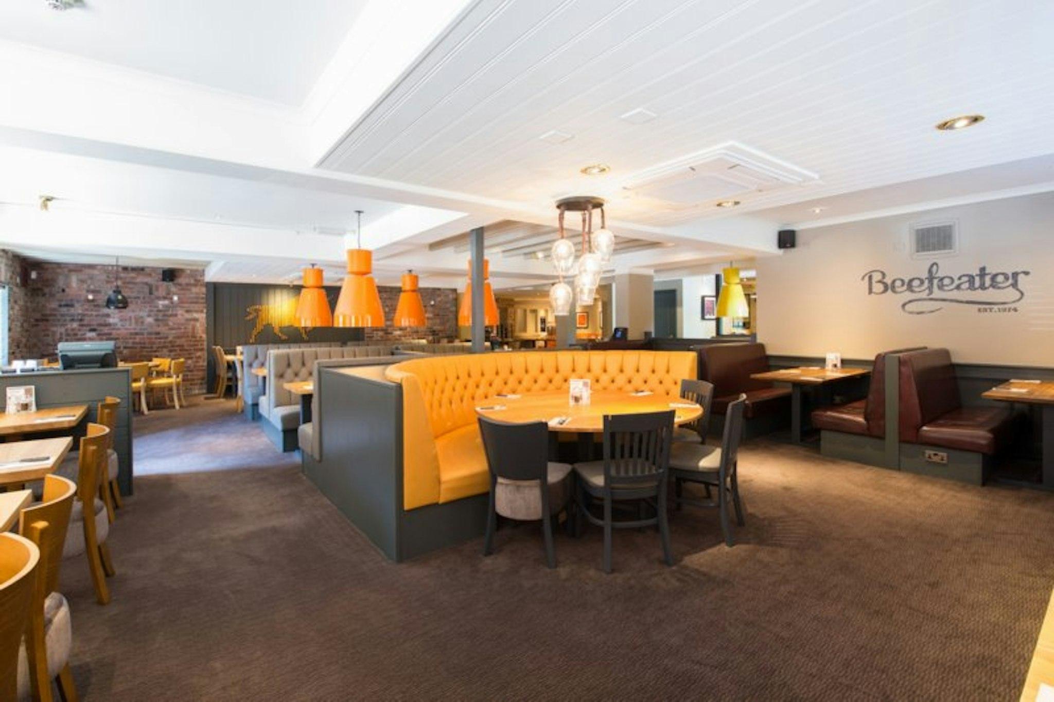 Premier Inn Newport Wales (M4, J24) 35/38