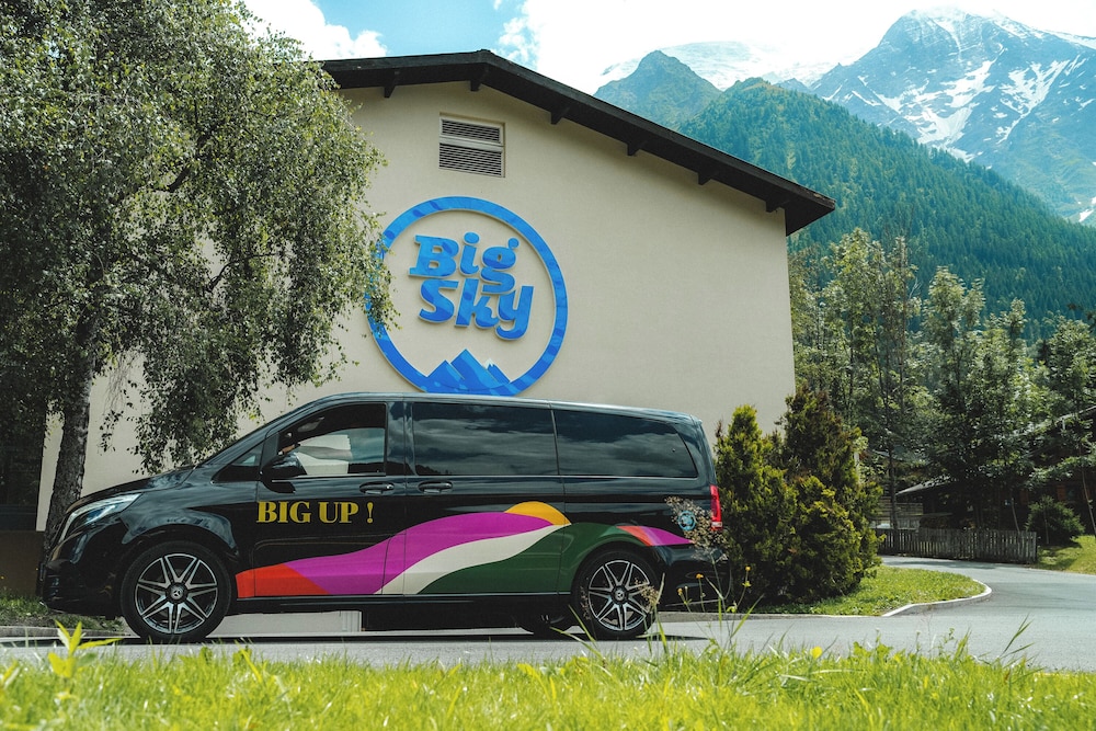 Big Sky Hotel 57/62