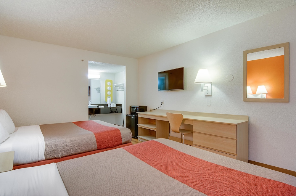 Motel6 Tacoma, WA - South 15/46