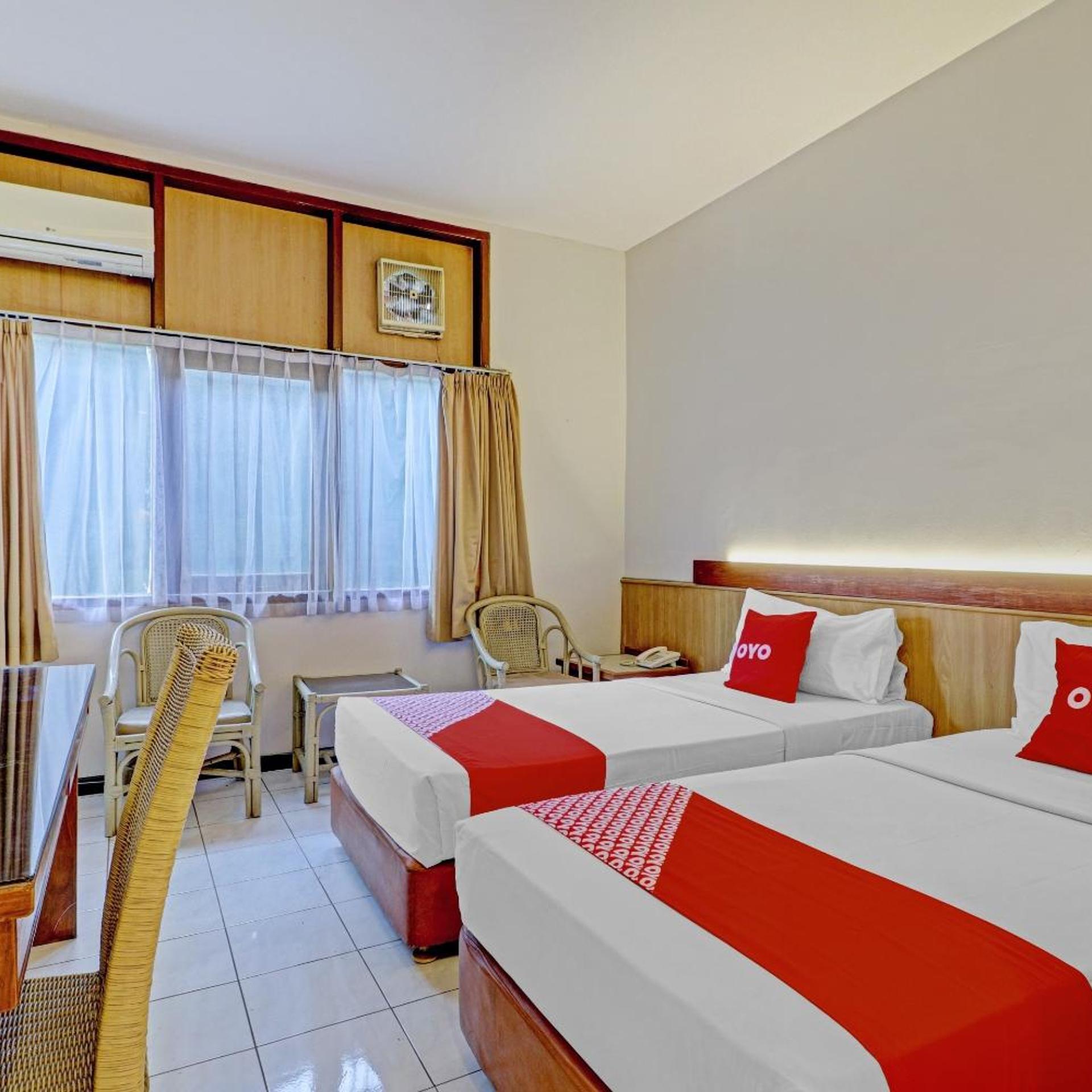 SUPERIOR, TWIN BEDS