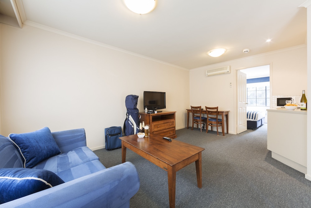 Best Western Plus Canberra Central Apartments 20/37