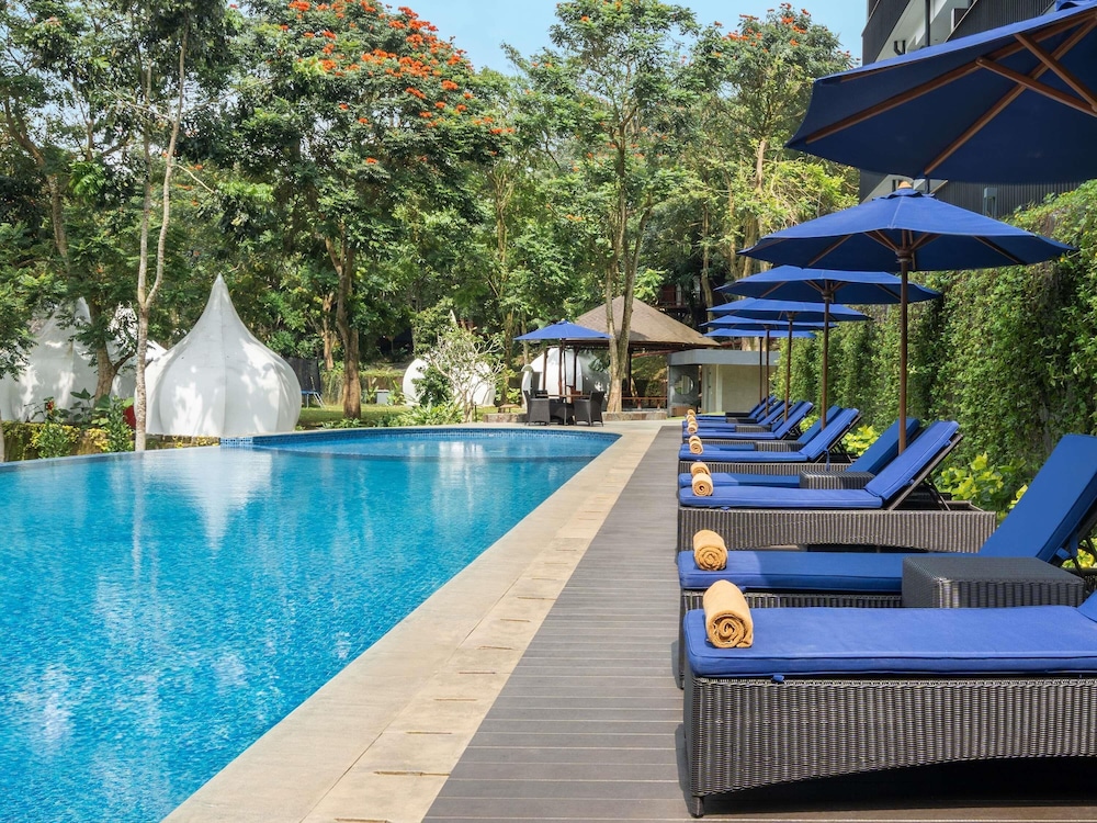 Mercure Cibadak Sukabumi Resort 41/48