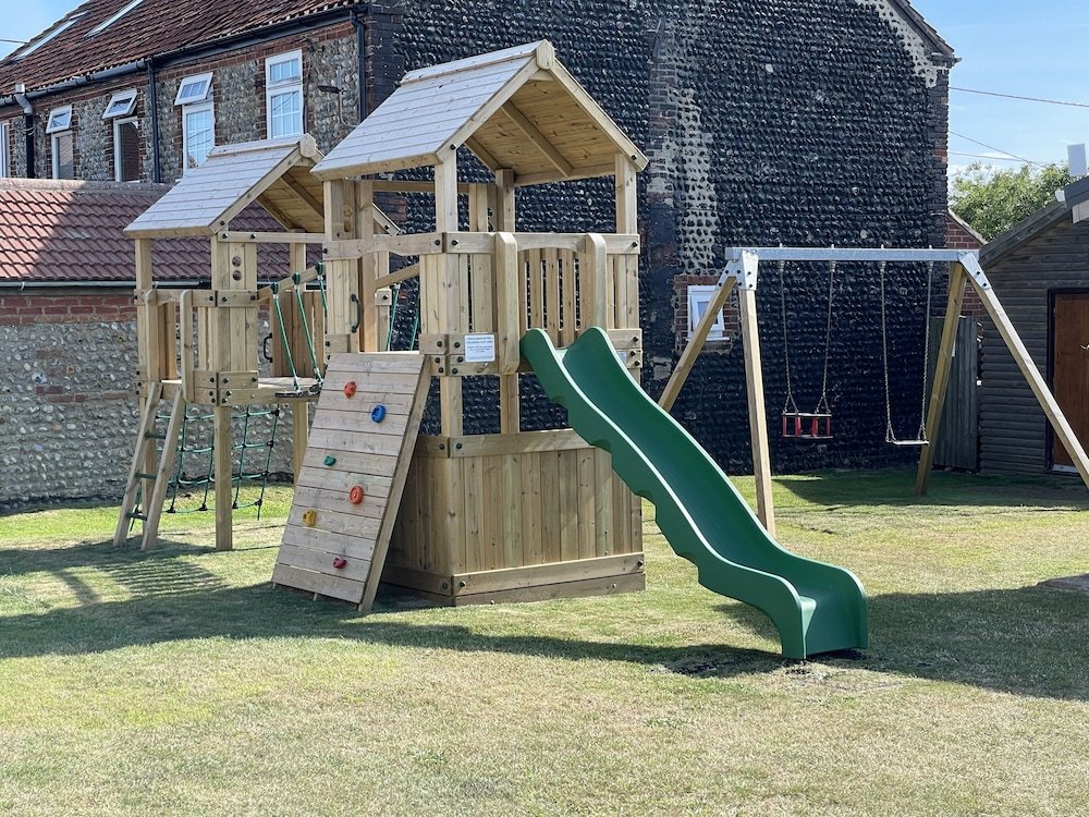 The Leas Beach Park 13/50