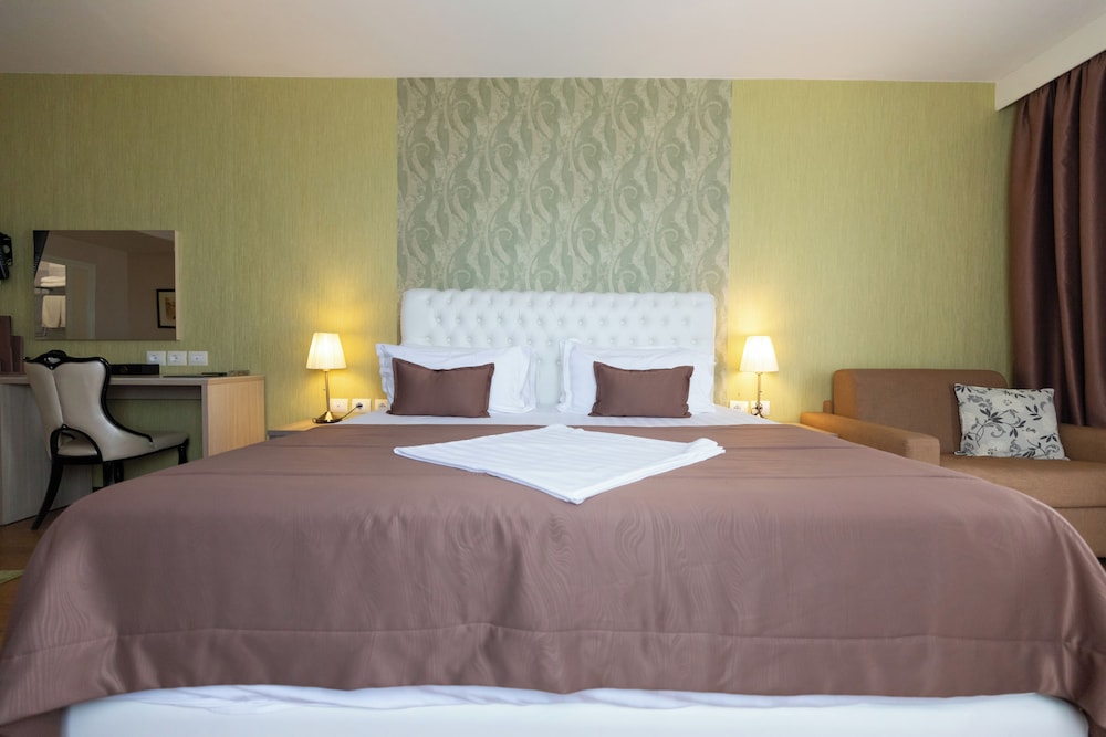 Bleart Hotel 42/92
