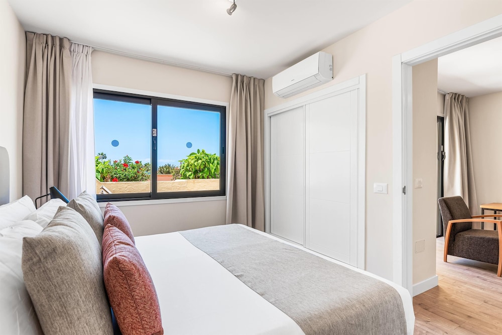 Ramada Residences by Wyndham Tenerife Costa Adeje 17/50