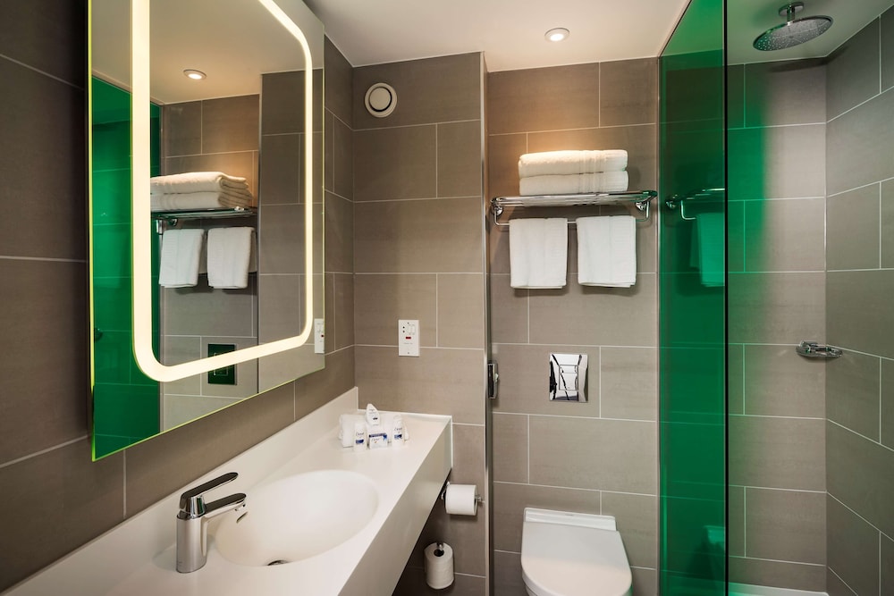 Mercure Northampton 19/63