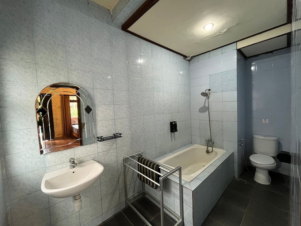 Pande Permai Bungalows 46/47