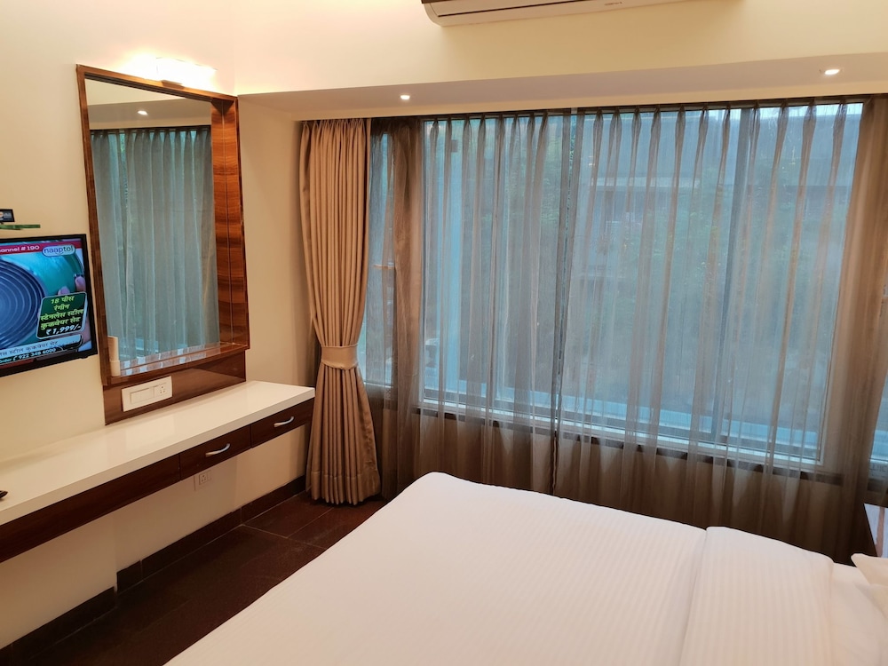 HOTEL MILAN INTERNATIONAL 36/53