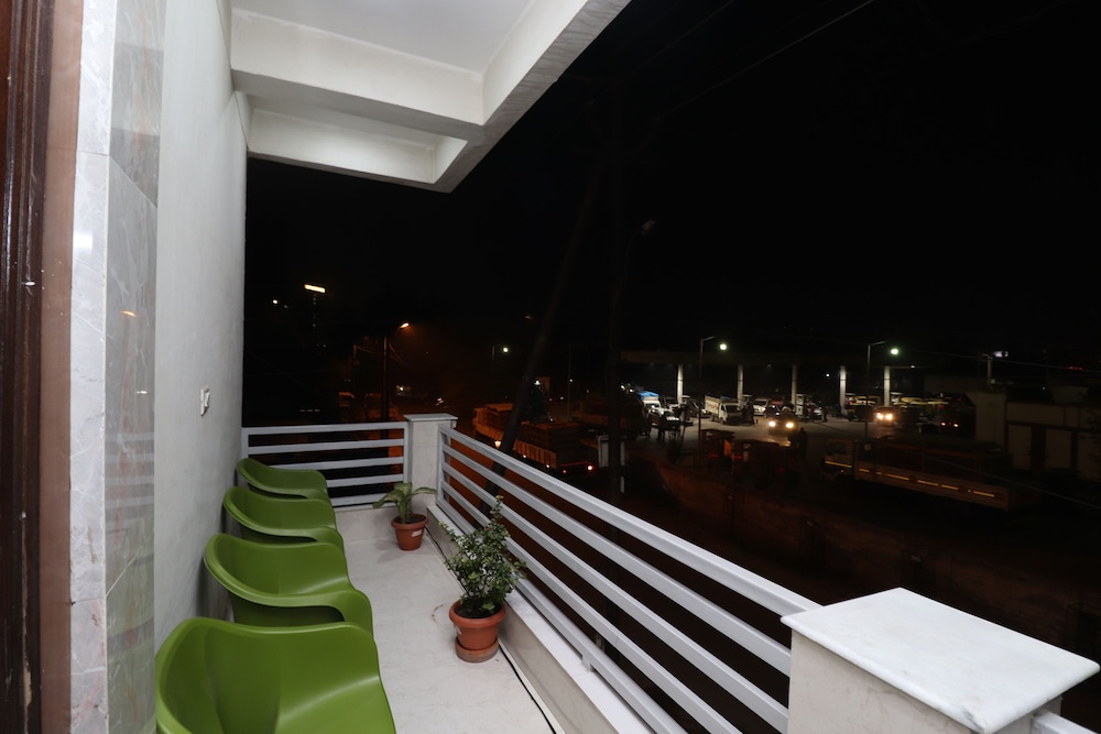 AARADHYA RESIDENCY 32/50