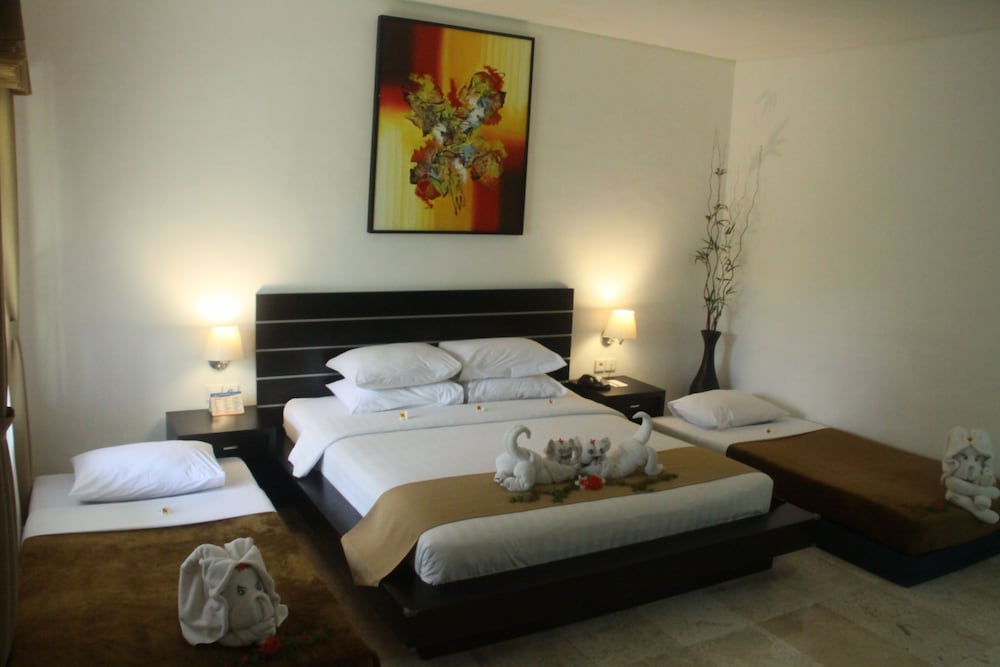 Satriya Cottage 35/82