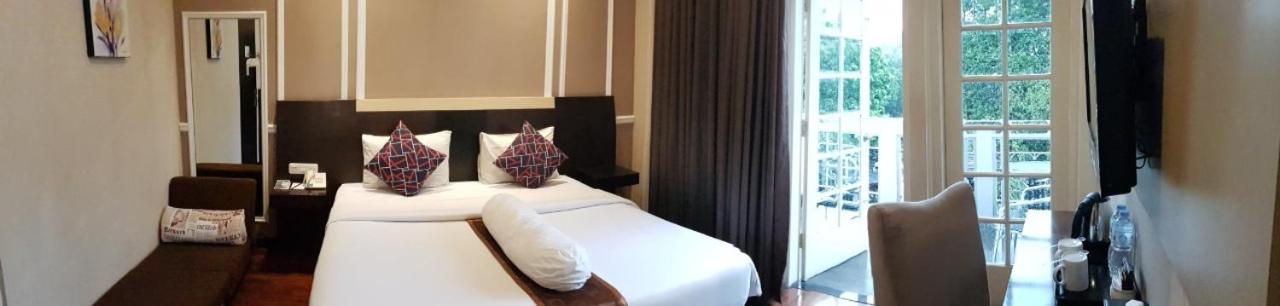 غرفة ديلوكس بسرير مزدوج بشرفة، Vio Cimanuk Hotel 10/10