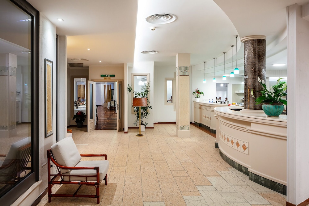 Best Western Hotel Carlo Felice 11/56