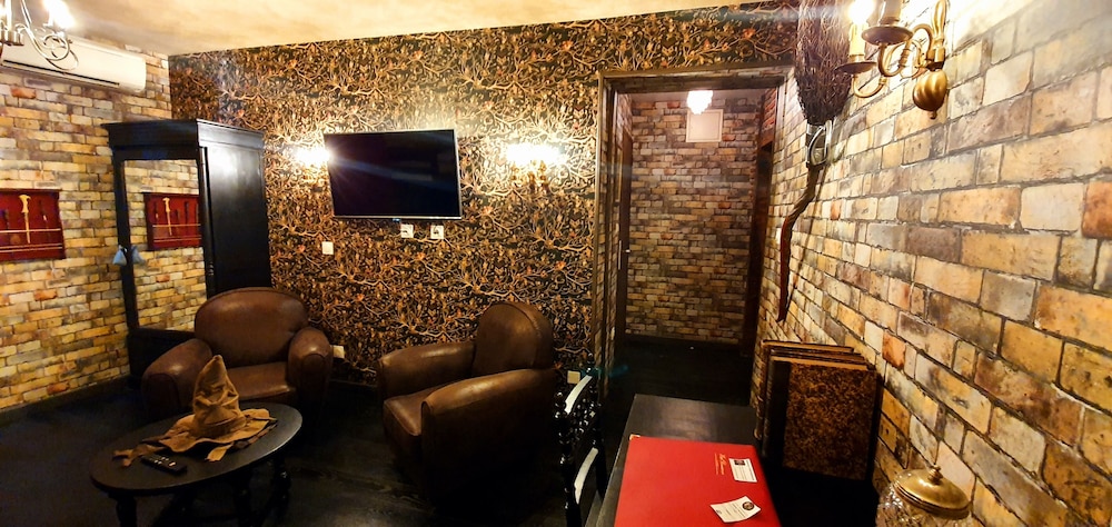 Hotel Renaissance 45/77