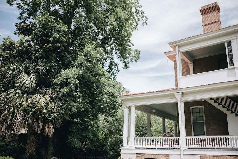 1912 Bed and Breakfast 5/59