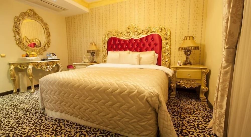 Kaya Premium Hotel 8/31