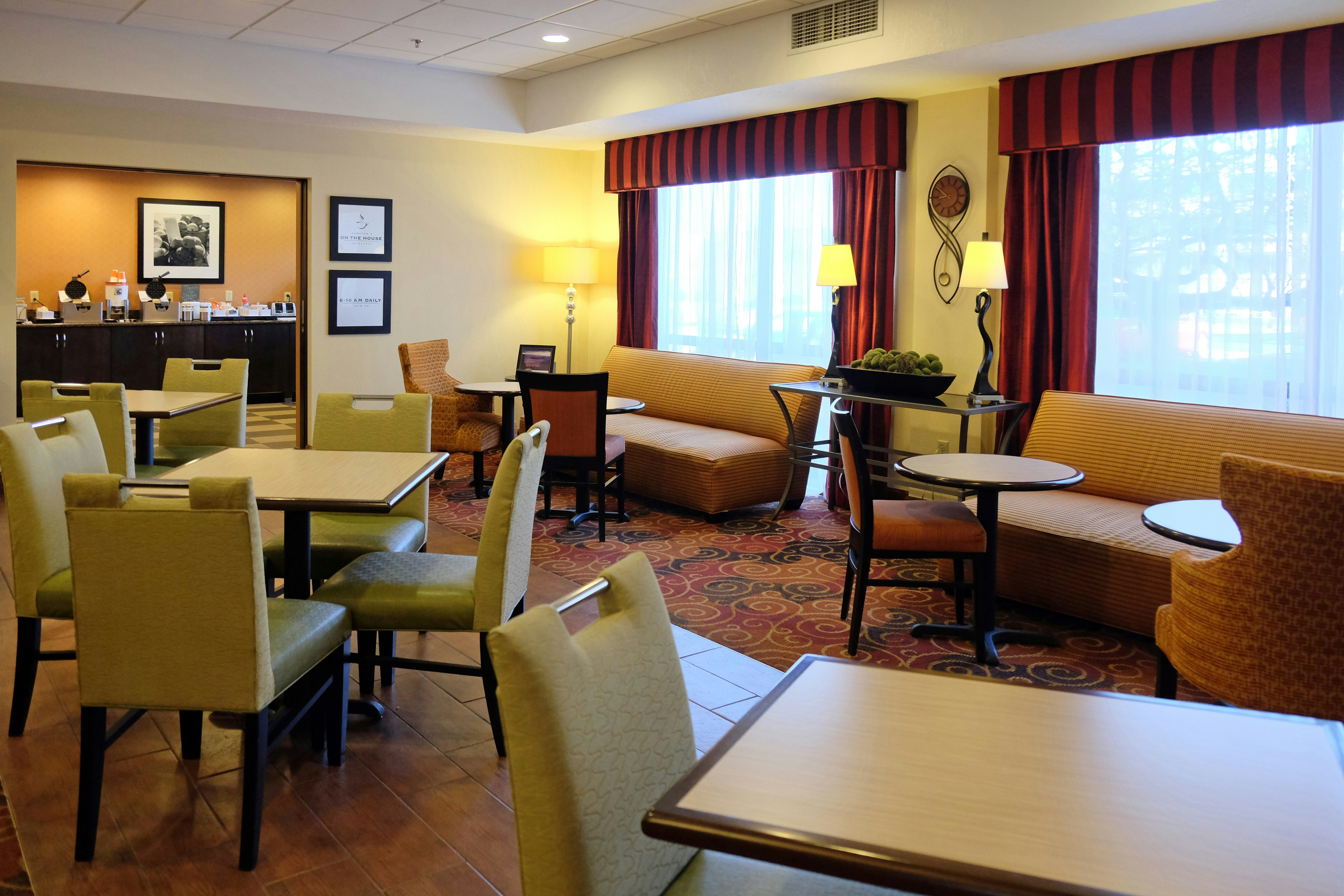 Hampton Inn Lima 60/73