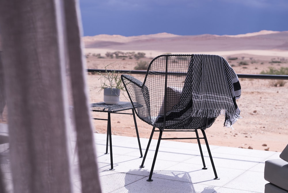 The Desert Grace, Gondwana Collection Namibia (PTY 29/58