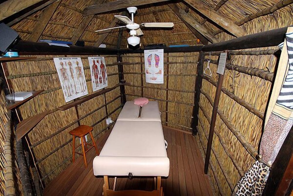 Amakhaya Lodge 33/33