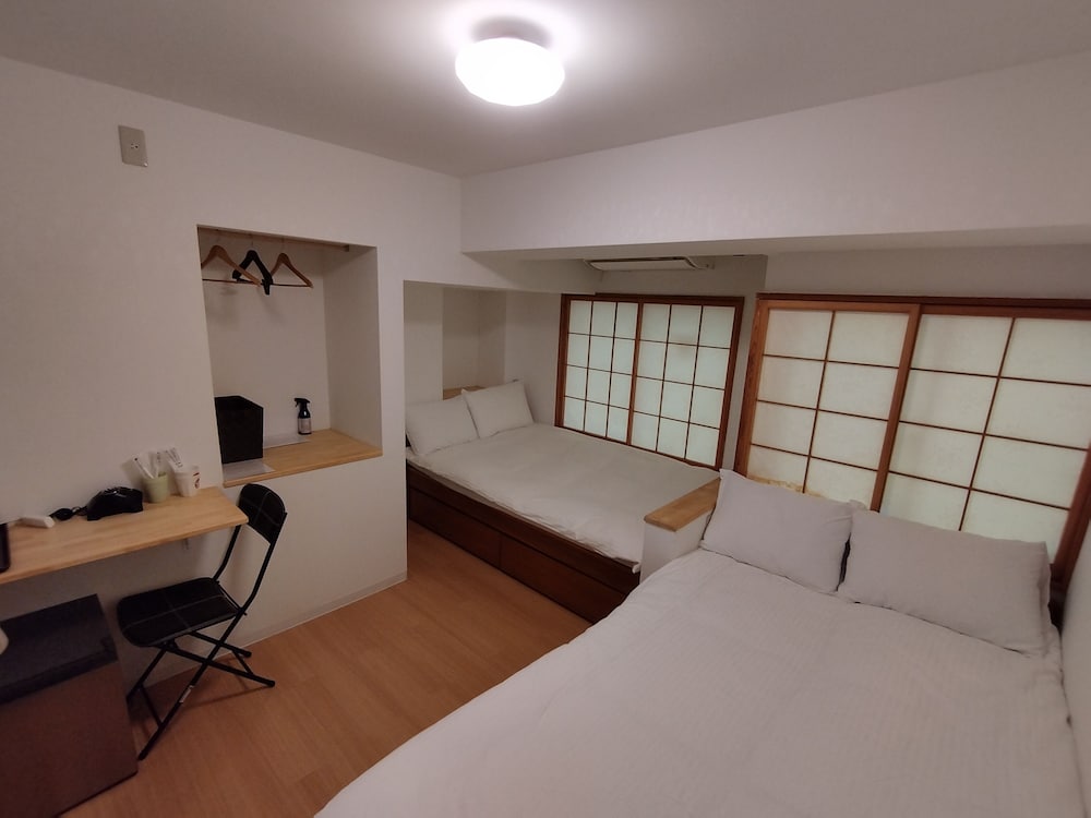 Belle Via Tokyo 24/50