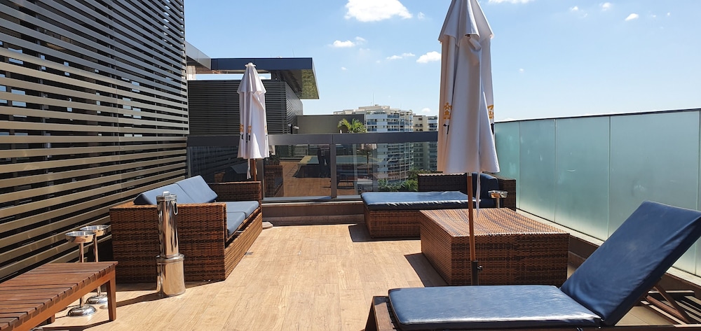 Vogue Square Fashion Hotel 24/50