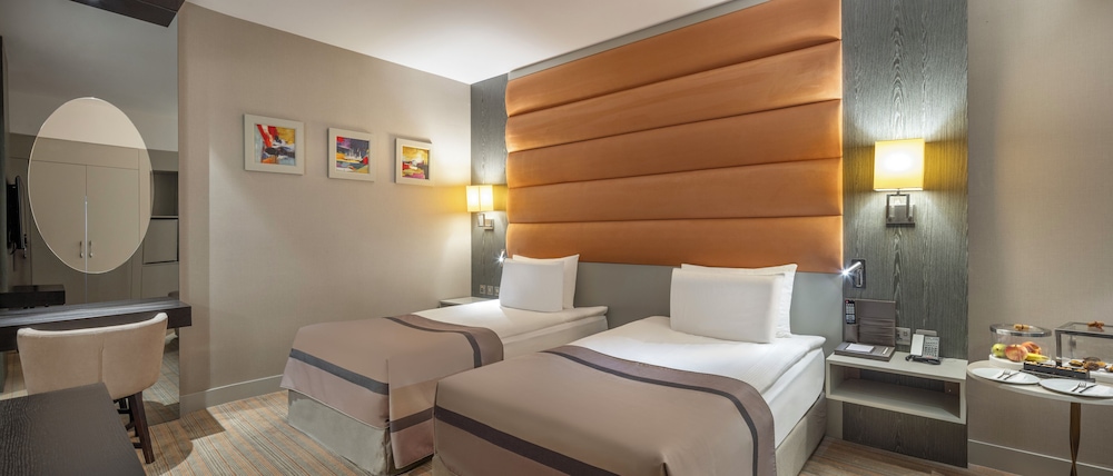Elexus Hotel Resort & SPA & Casino 9/50