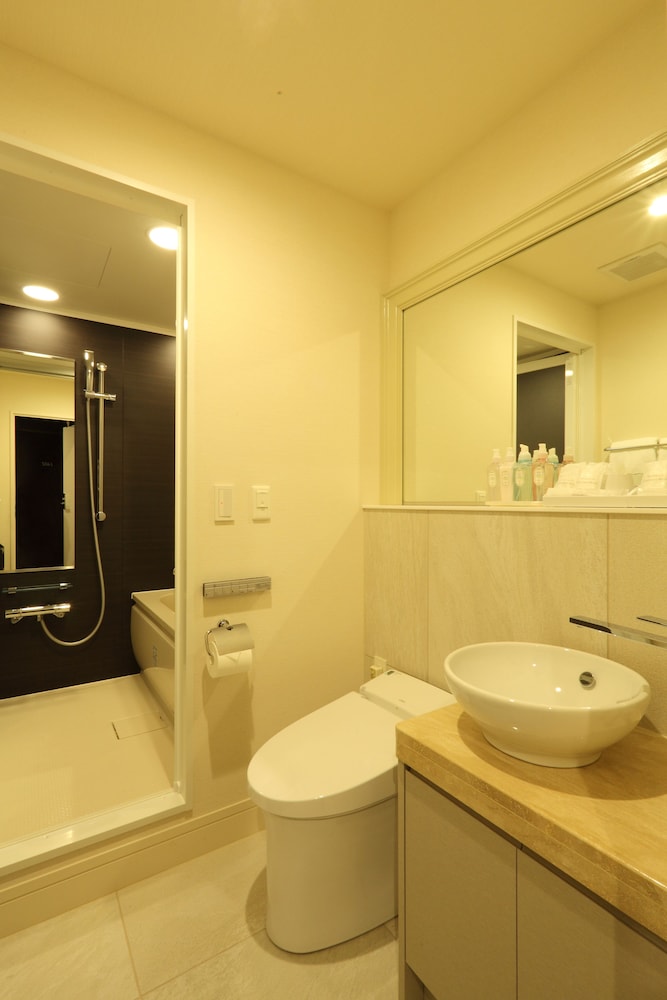Centurion Hotel Grand Akasakamitsuke Station 76/79