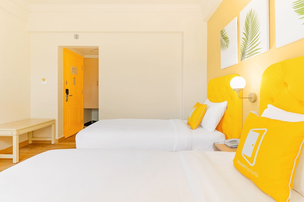 Bloom Hotel - CR Park 12/56