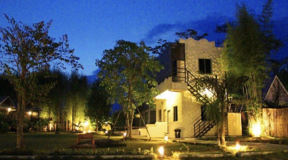 Por Ar Yor Resort 5/50