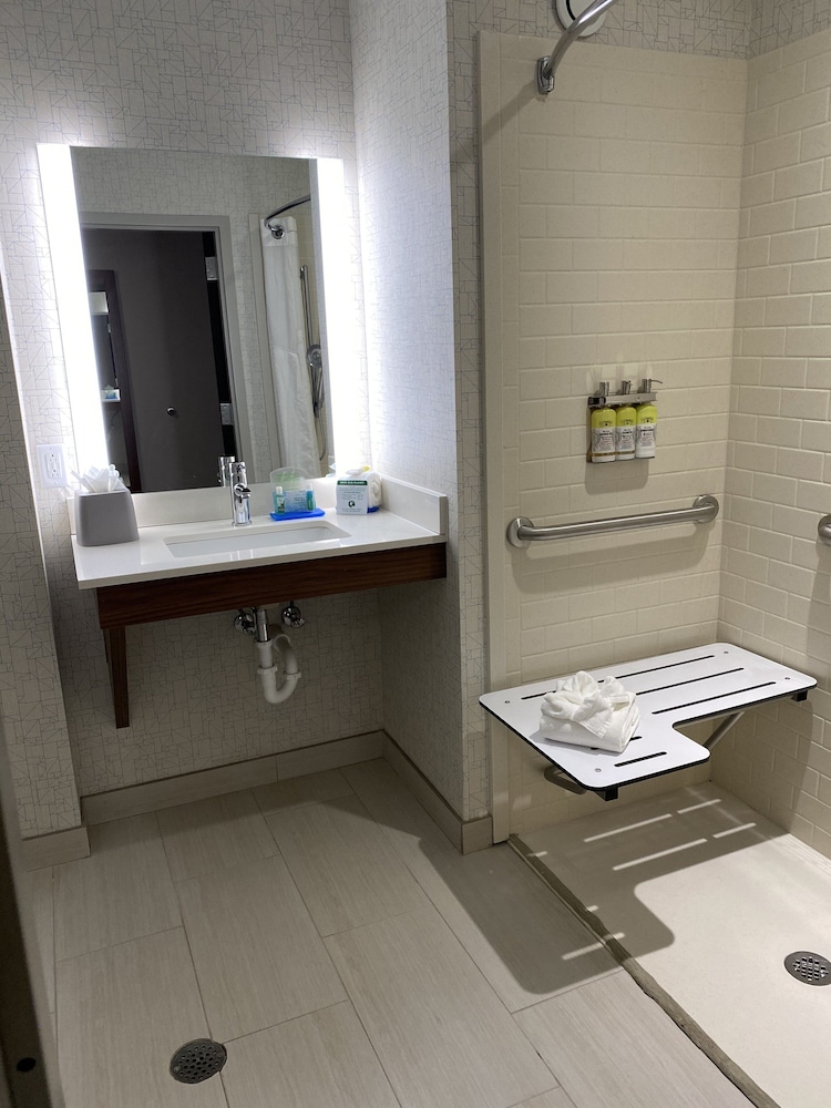 Holiday Inn Express Columbia 29/49