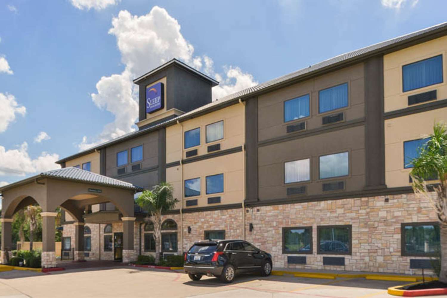 Sleep Inn & Suites Near Downtown North 17/17
