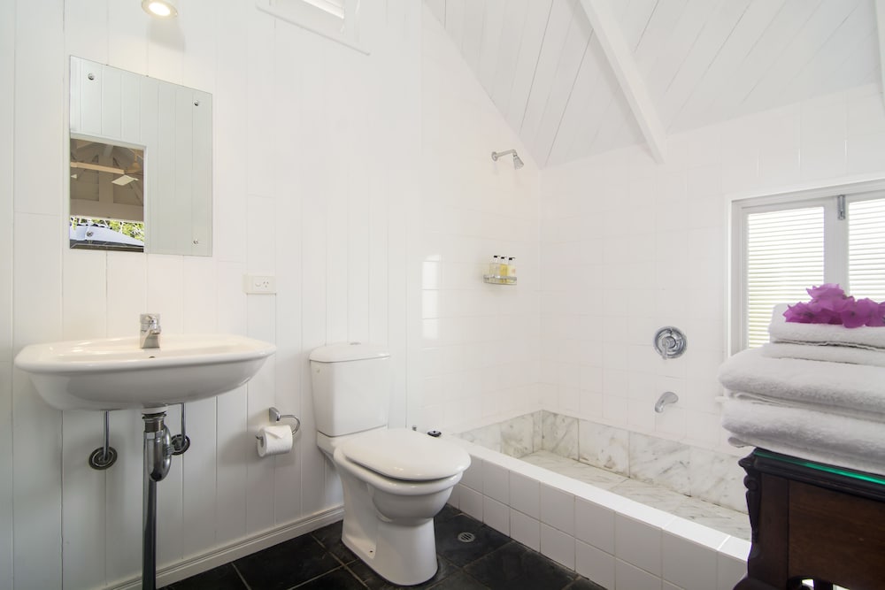 Port Douglas Cottage and Lodge 34/35