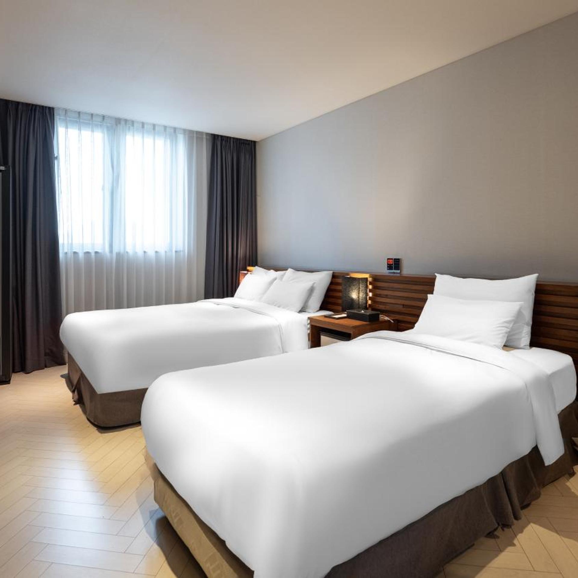 غرفة عائلية بسريرين منفصلين، Golden Business Hotel 3/10