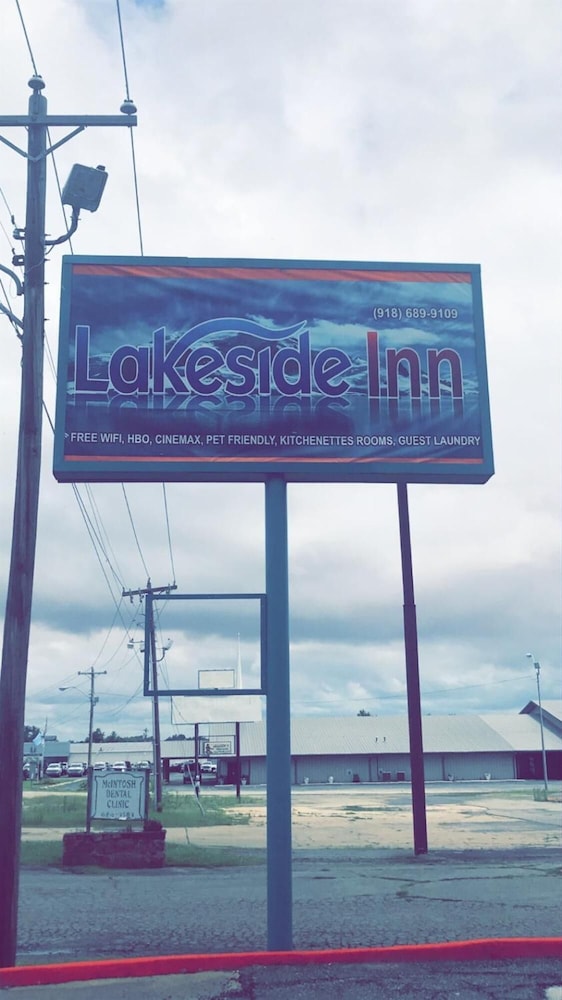 Lakeside inn 1/17