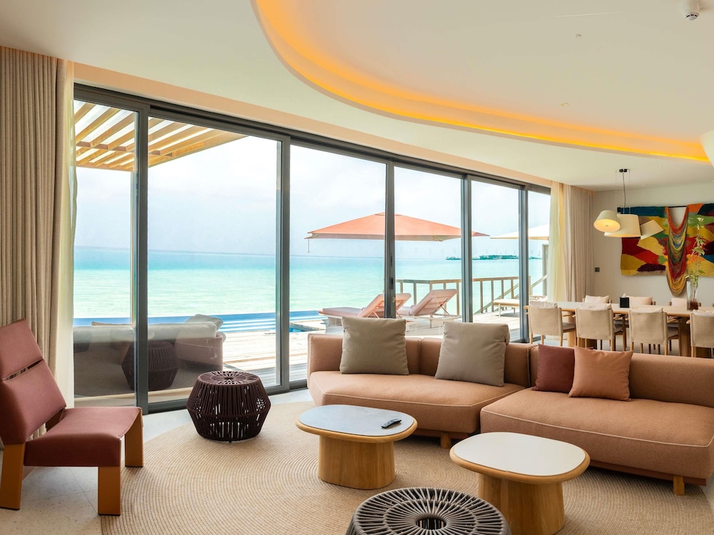 SO/ Maldives 47/69