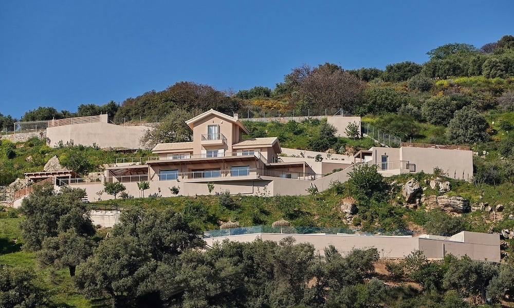 Villa Omikron 32/42