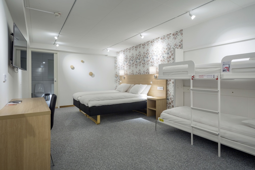 First Hotel Dragonen 30/72