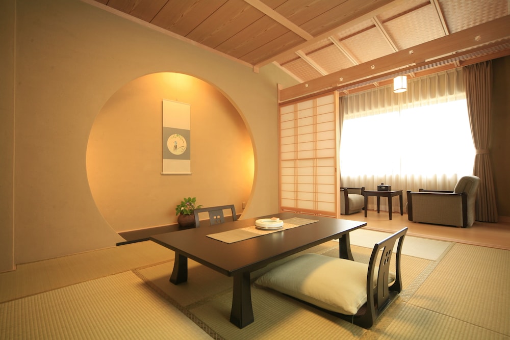 JAPANESE ONSEN HOTEL MASUYA 15/48