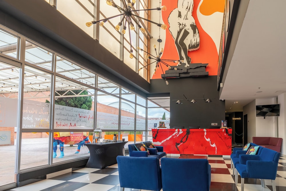 Pop Art Hotel Y Centro De Convenciones 52/70