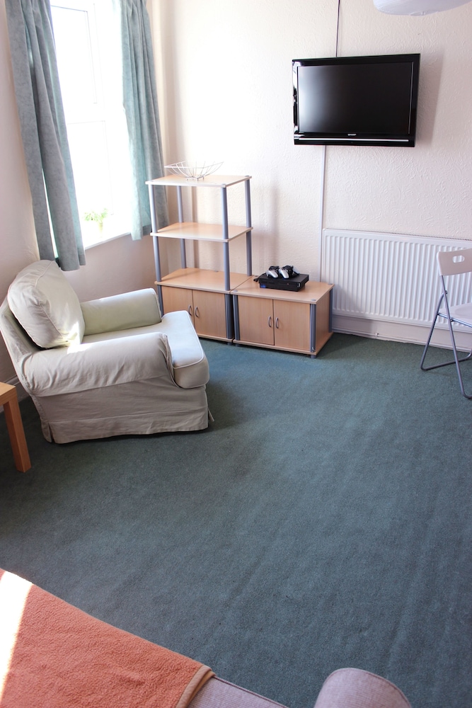 Sandpiper Holiday Apartments 25/50