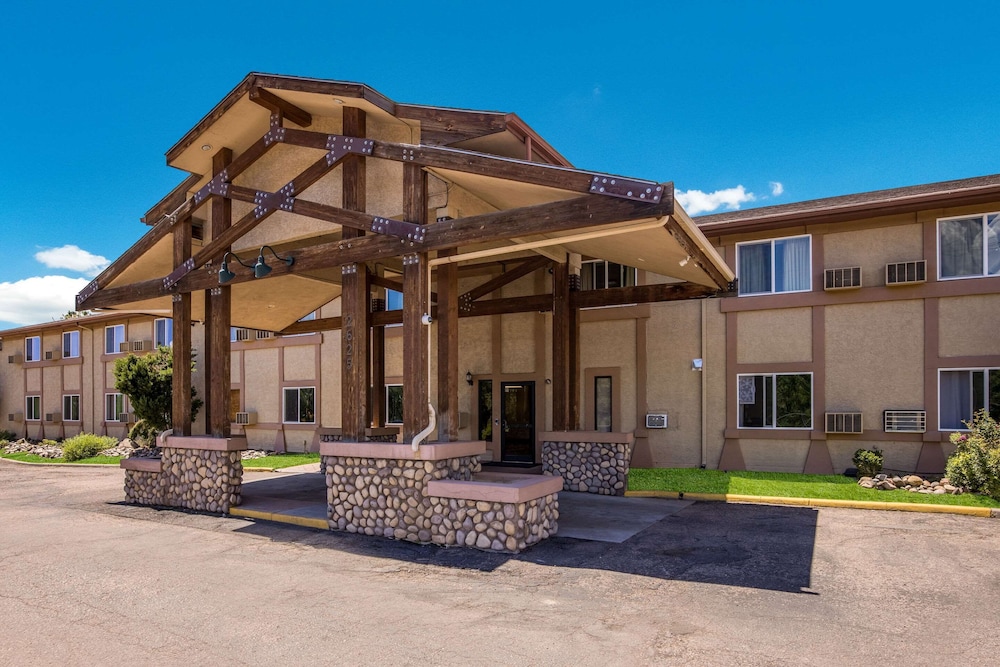 Rodeway Inn Colorado Springs 3/21