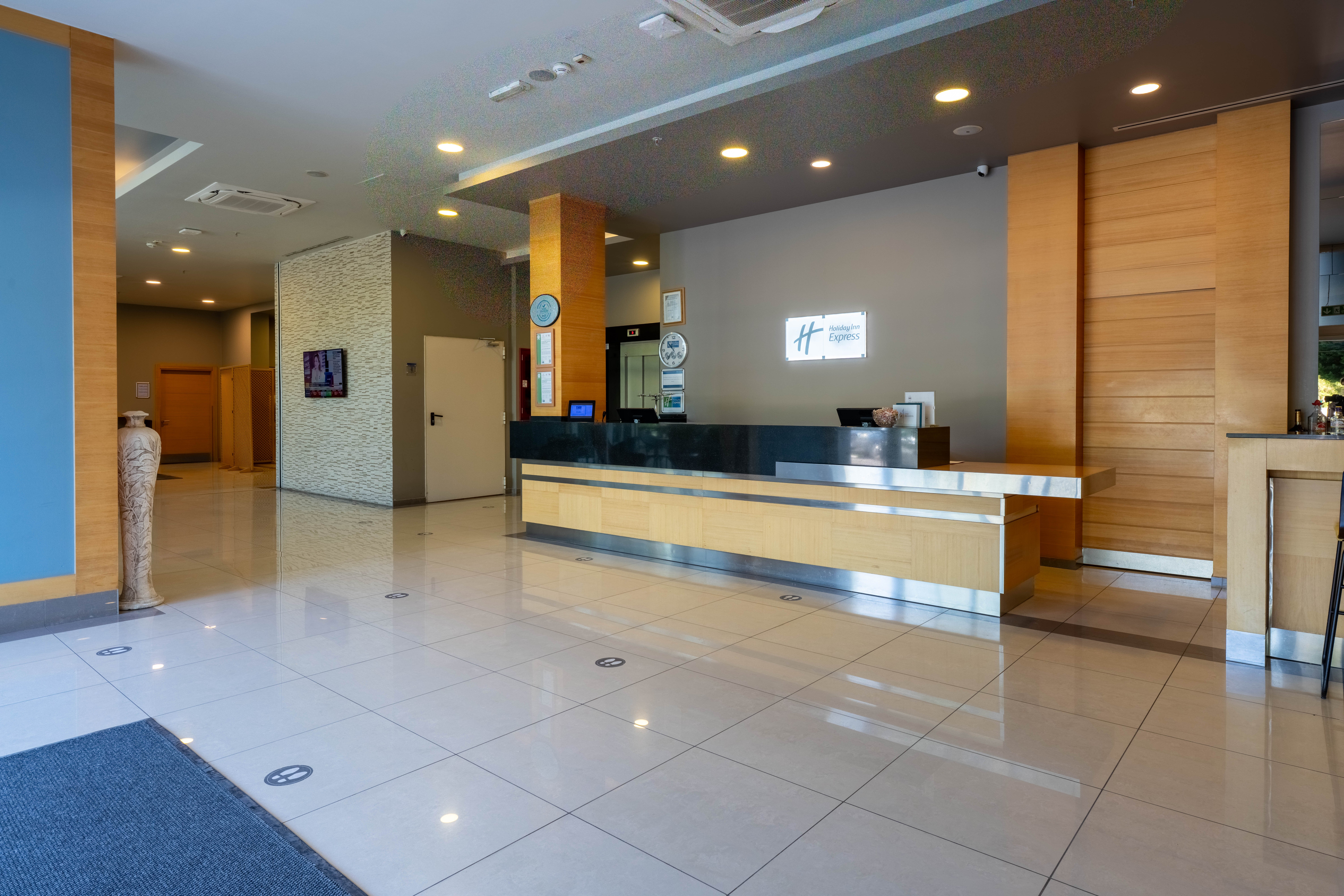 Holiday Inn Express Manisa - West 9/50