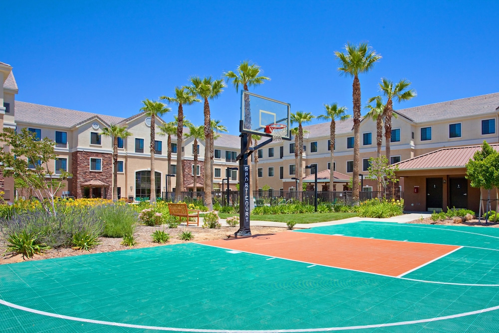 Staybridge Suites Palmdale 15/43