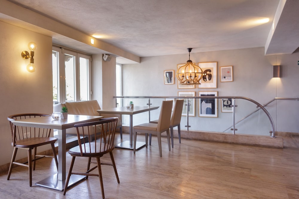 Hotel Santa Cecilia B&B 36/50