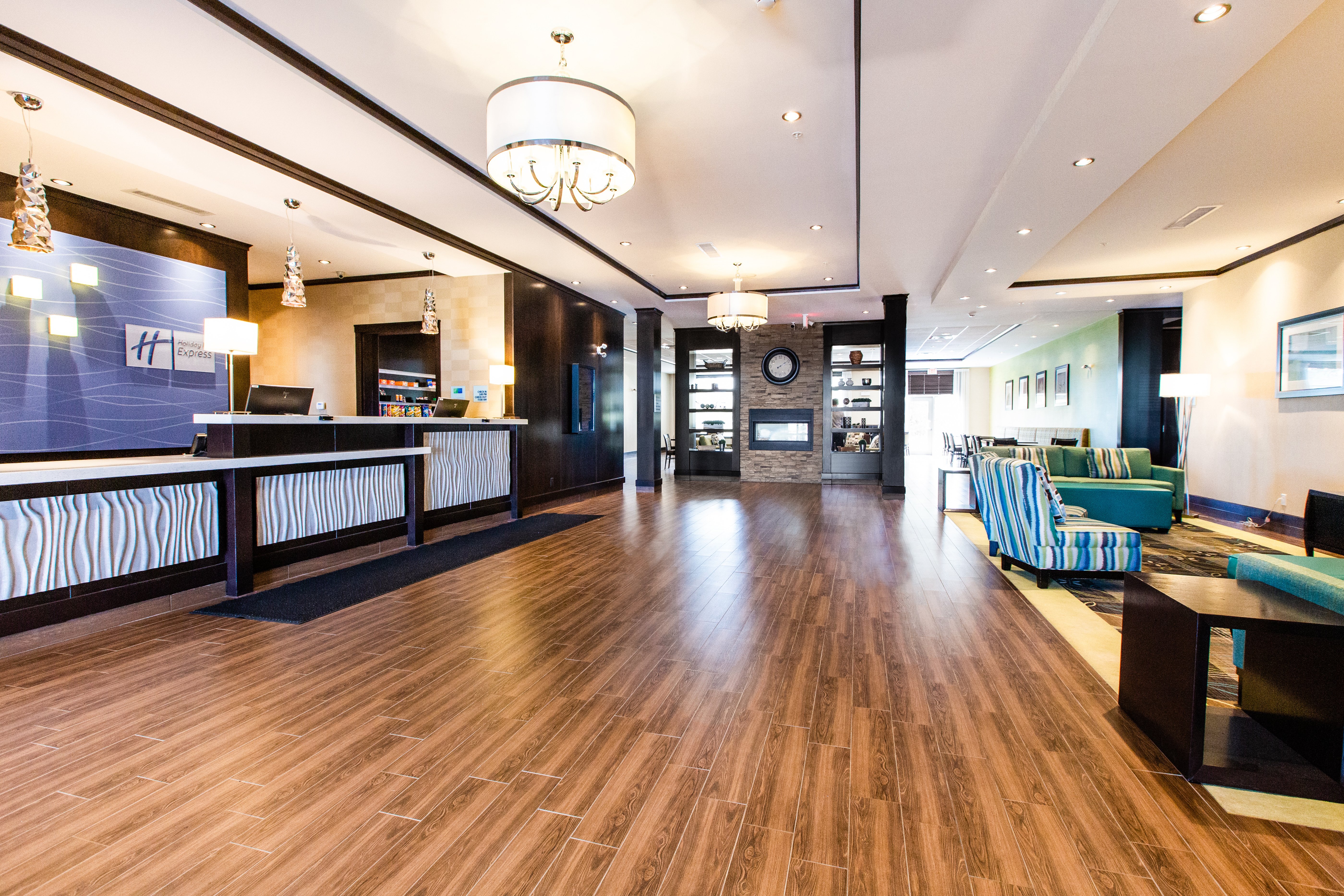 Holiday Inn Express & Suites Spruce Grove - Stony Plain 6/68