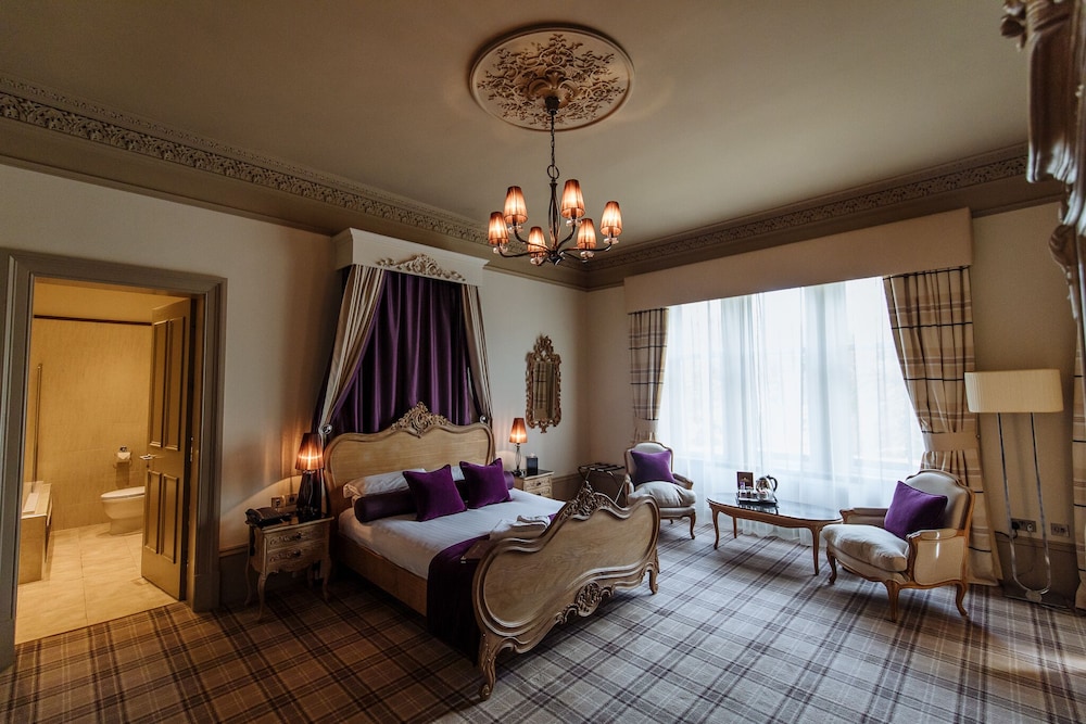 Lynnhurst Hotel 38/51