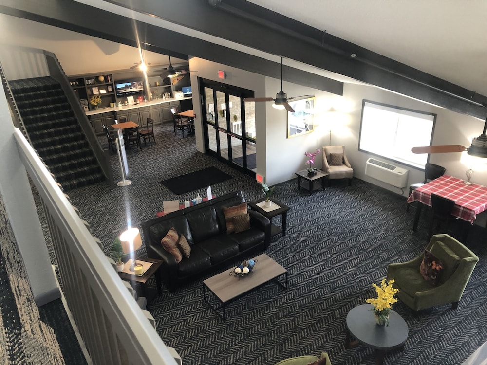 AmericInn by Wyndham Crookston U of M Crookston 28/32