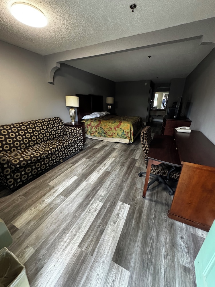 Magnuson Hotel Marietta 34/46