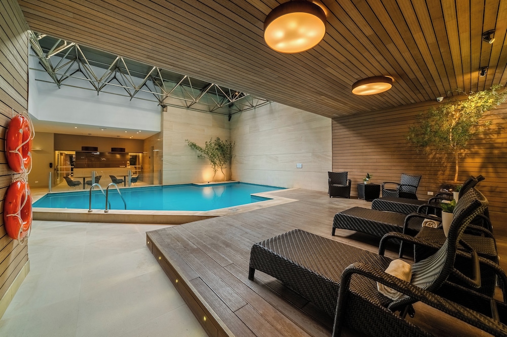 Bourbon Curitiba Hotel & Suites 24/50
