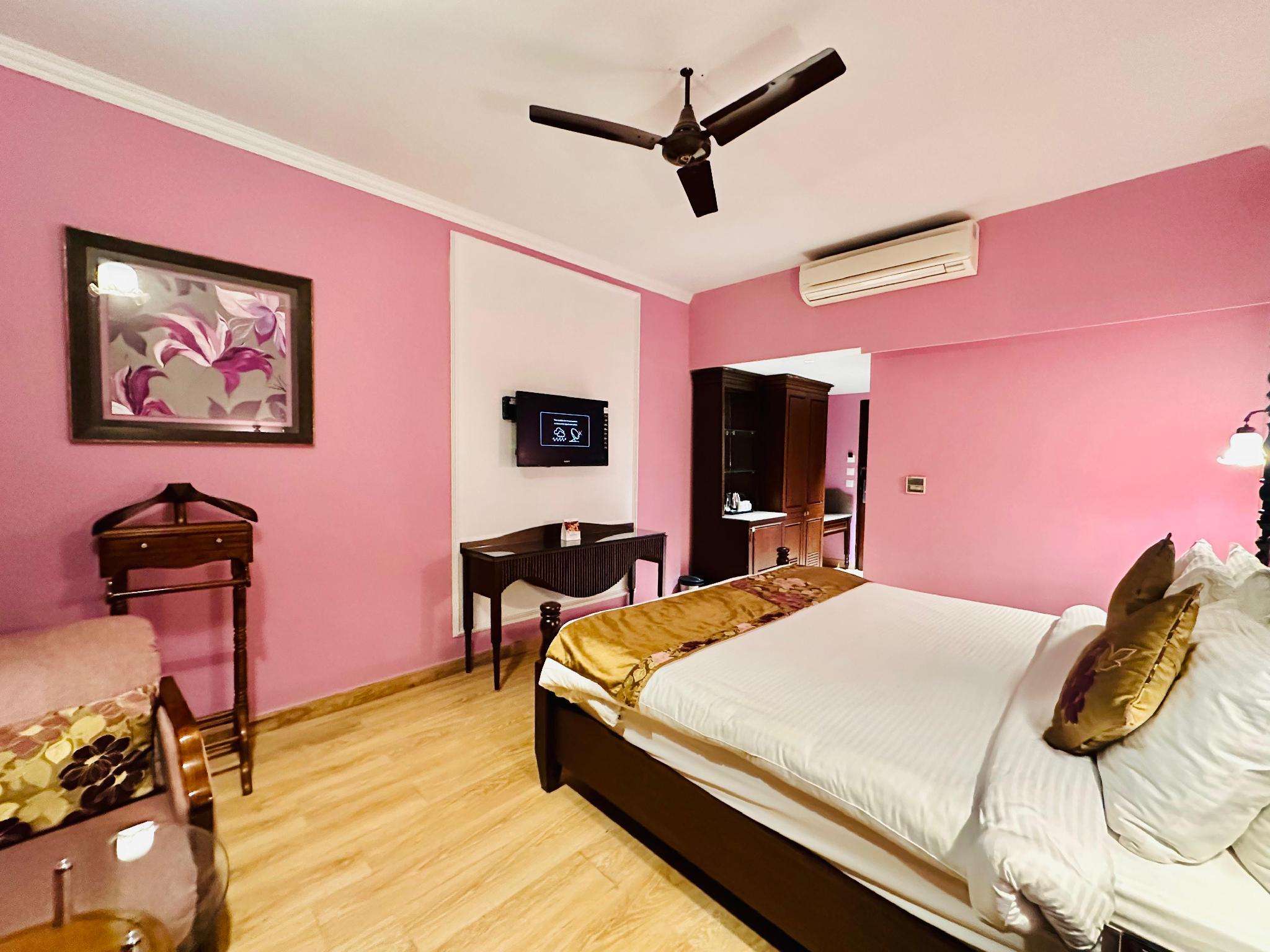 PREMIUM ROOM