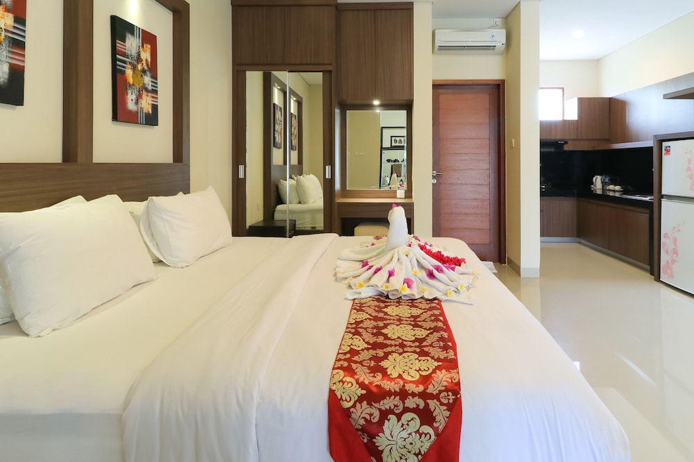 Royal Majesty Villas 28/71